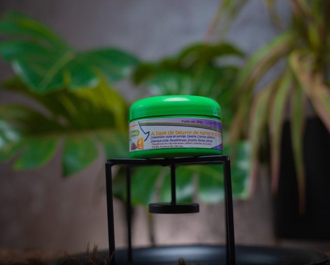 SOINS CAPILLAIRES A BASE DE BEURRE DE KARITE 