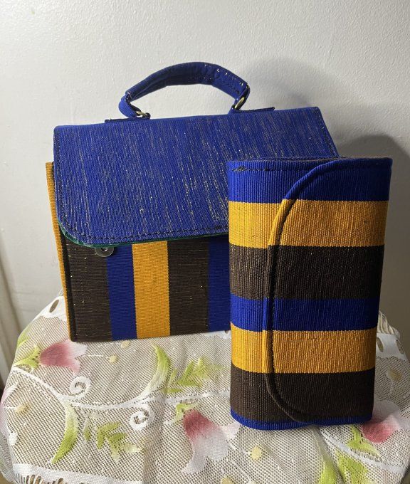 SAC A MAIN en pagne TISSE confortable, faciles à porter à la main ou en bandoulière. -