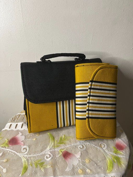 SAC A MAIN en pagne TISSE confortable, faciles à porter à la main ou en bandoulière. -